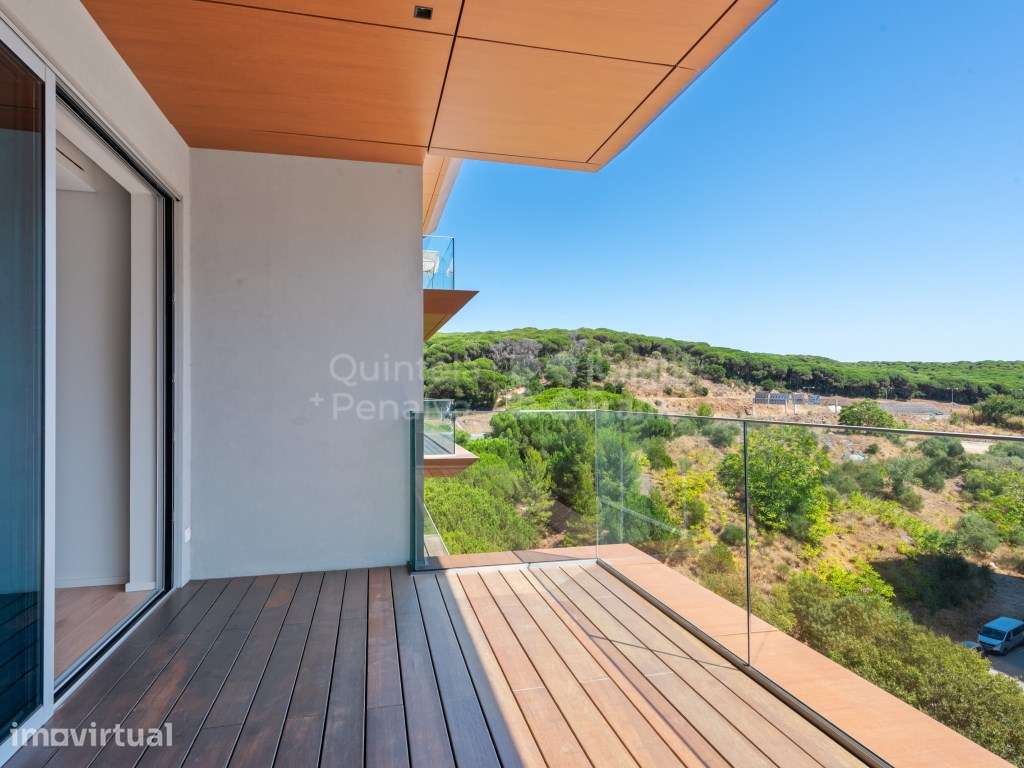 Apartamento T2 com terraço e garagem entre Monsanto e Miraflores - Grande imagem: 5/23
