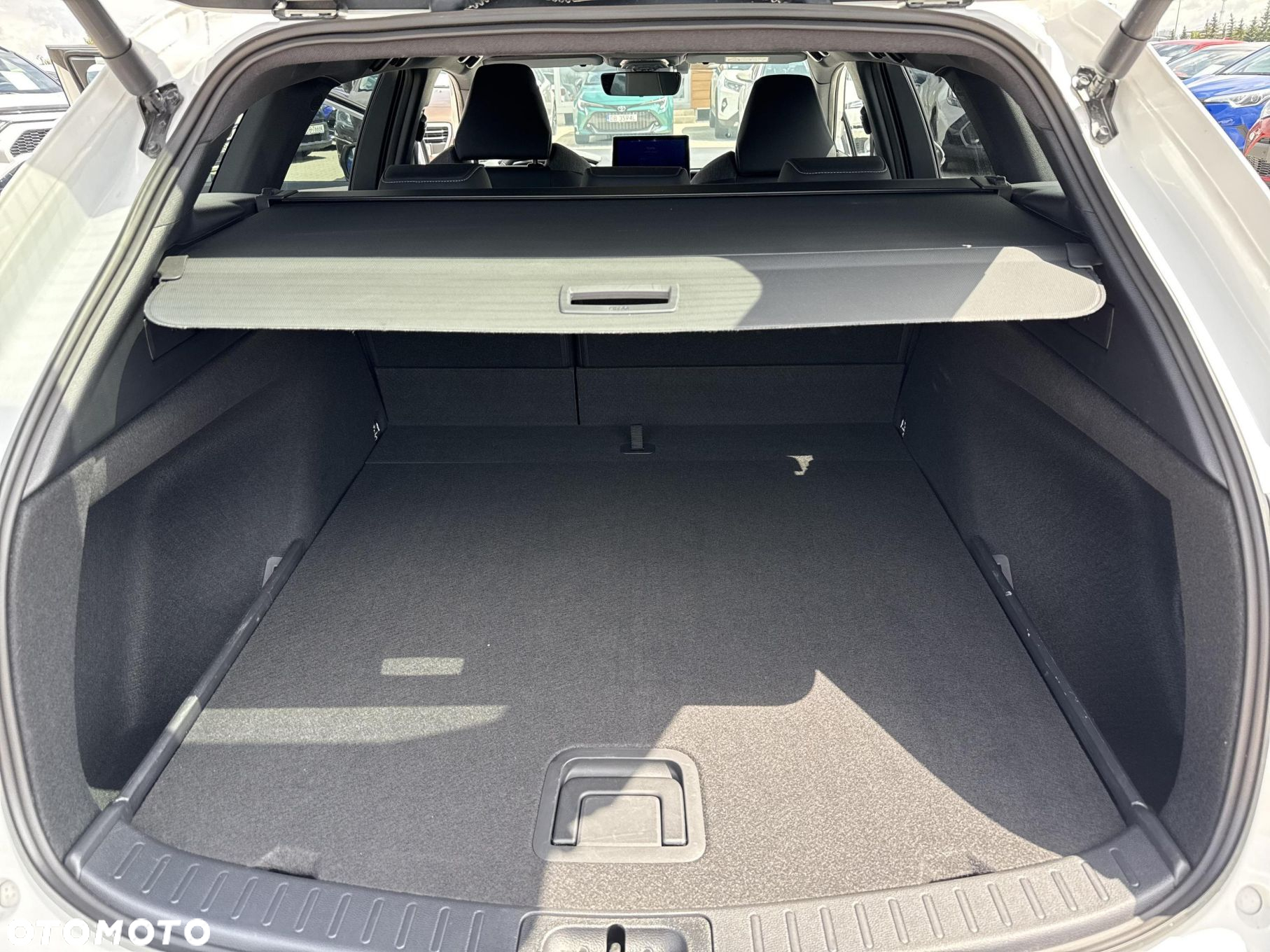 Toyota Corolla - 23