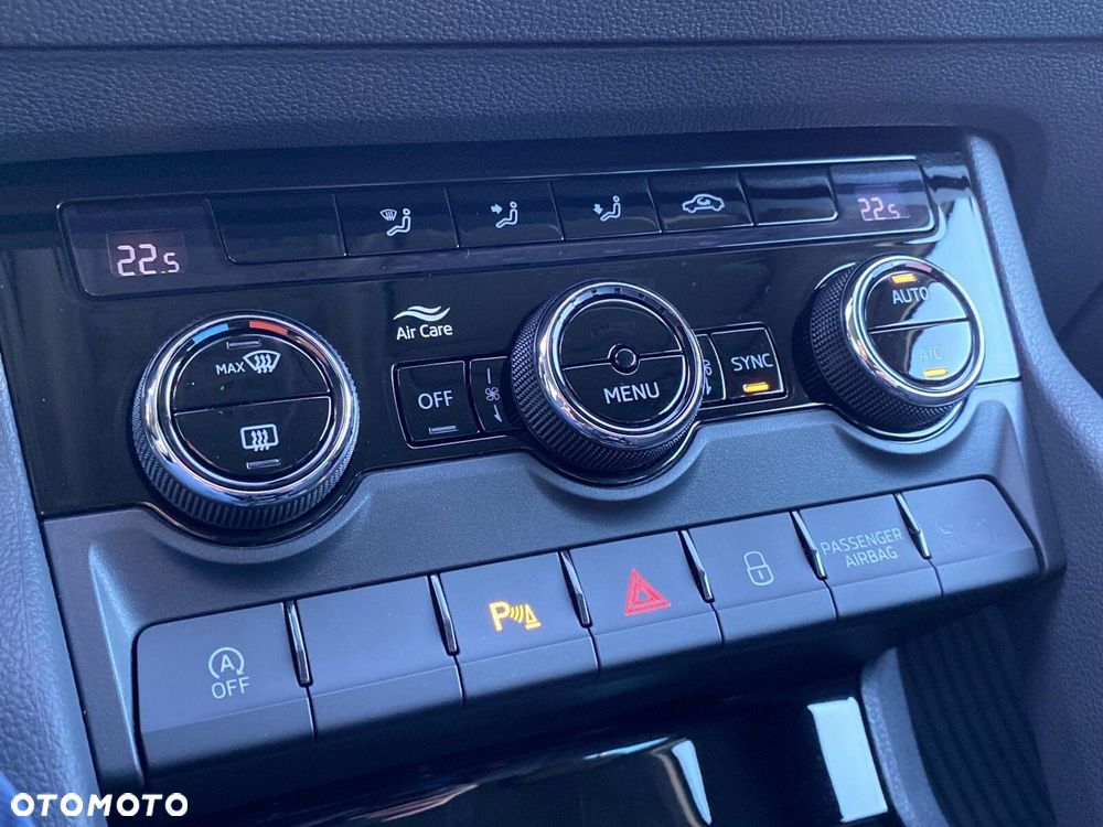 Skoda Karoq 1.5 TSI ACT 4x2 Ambition - 29