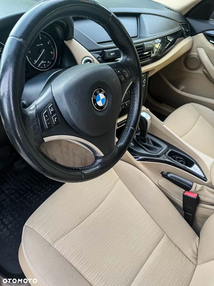 BMW X1 sDrive18d - 12
