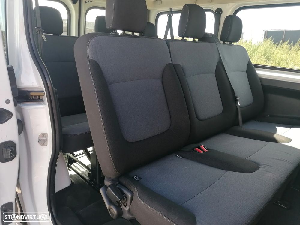 Opel Vivaro Biturbo - 8