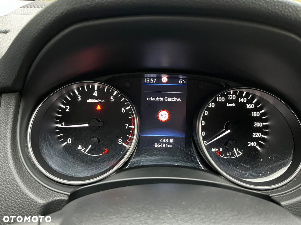 Nissan Qashqai 1.3 DIG-T N-CONNECTA - 23