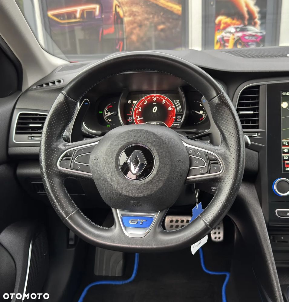 Renault Megane ENERGY TCe 205 EDC GT - 32