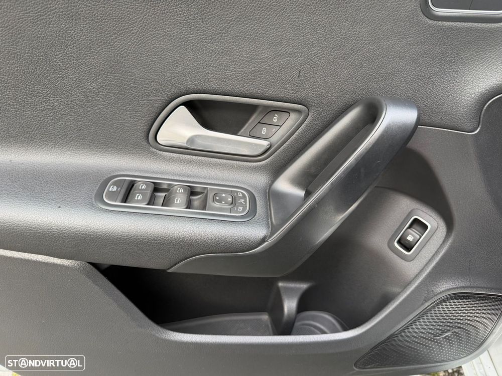 Mercedes-Benz A 250 - 18