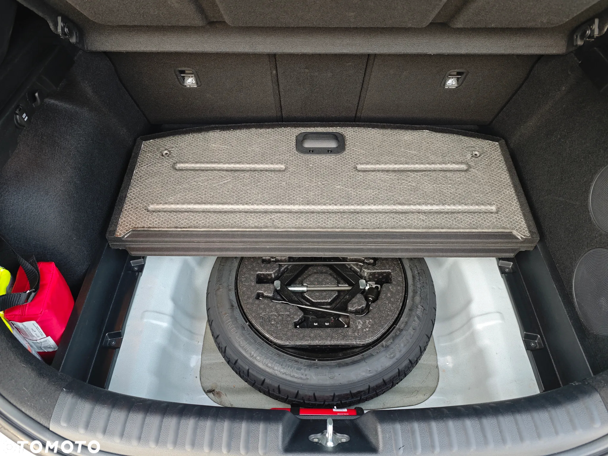 Kia XCeed 1.5 T-GDI Business Line DCT - 36