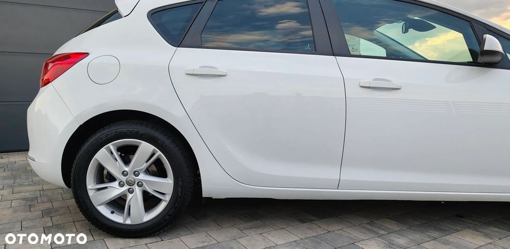 Opel Astra 1.6 ENERGY - 10