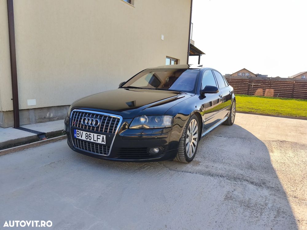 Audi A8 - 4