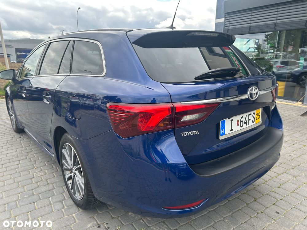 Toyota Avensis 2.0 D-4D Active Business - 6