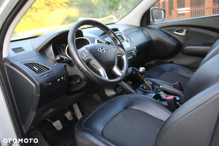 Hyundai ix35 1.7 CRDi Premium 2WD - 22