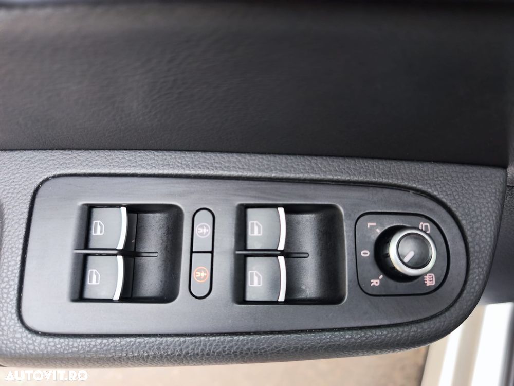 Volkswagen Sharan 2.0 TDI DSG BlueMotion Technology Highline - 12