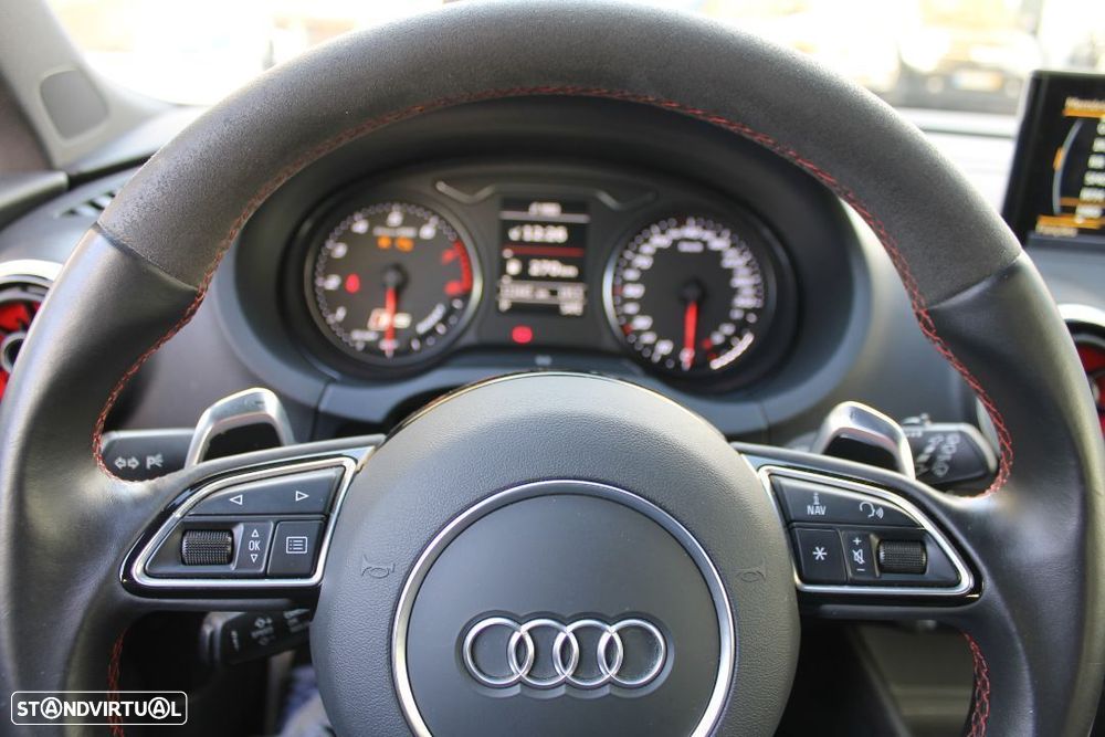 Audi RS3 Sportback 2.5 TFSI quattro S tronic - 12