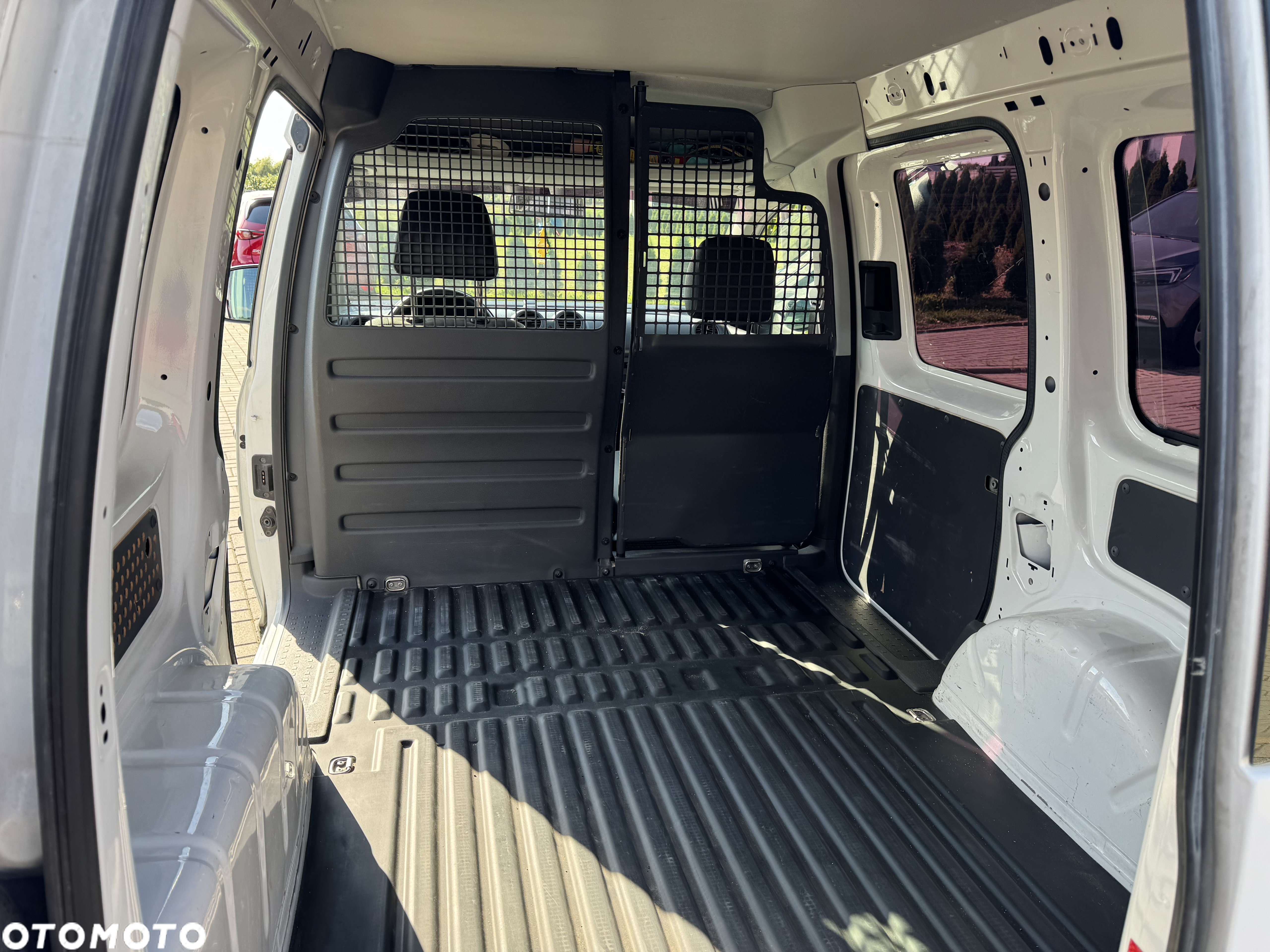 Volkswagen Caddy 1.6 TDI Comfortline - 20
