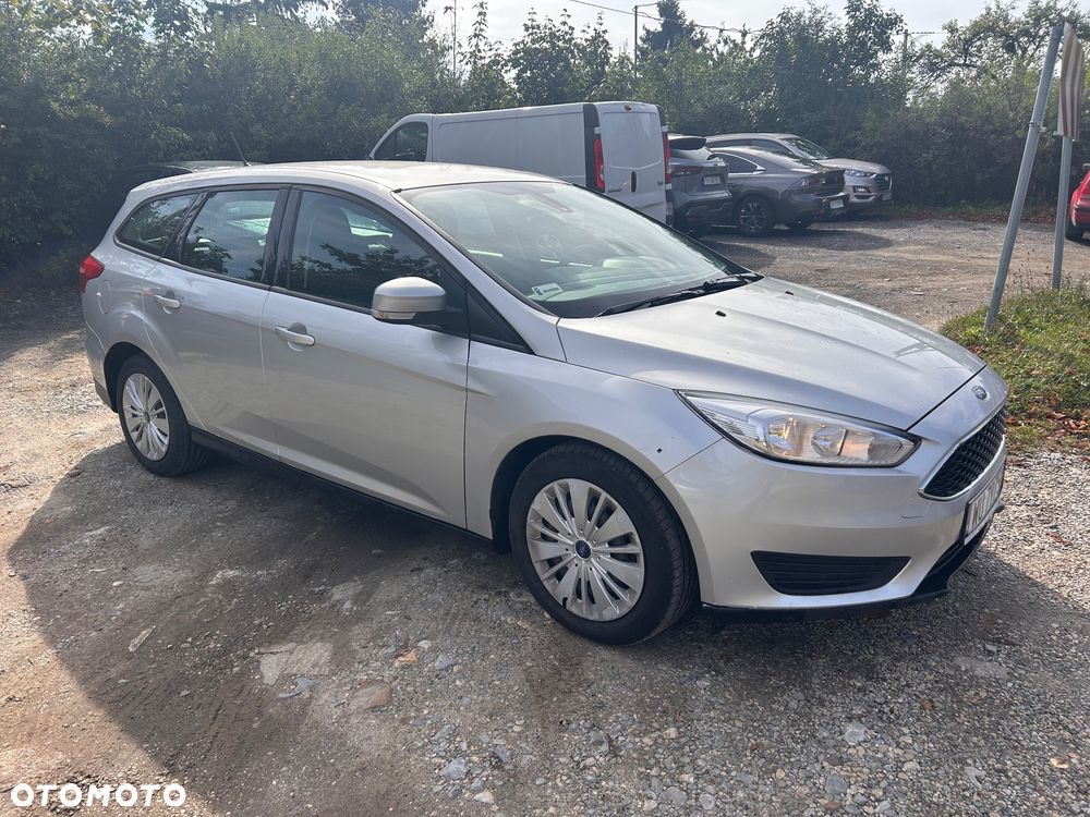 Ford Focus 2018 photo 2