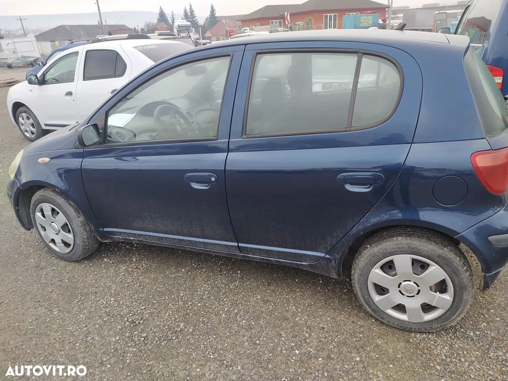 Toyota Yaris 1.3 Luna - 2