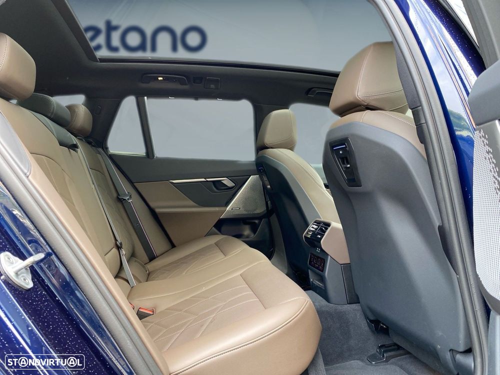 BMW 520 d Pack Desportivo M Pro - 24