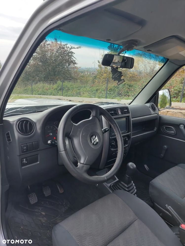 Suzuki Jimny - 17