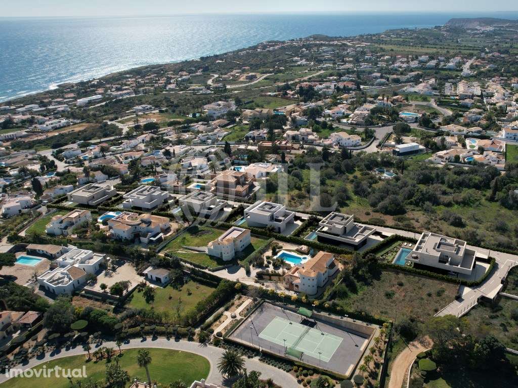 Moradia T4, nova, no condomínio PLUZ Premium Living, no Algarve - Grande imagem: 3/27