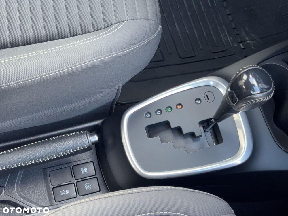 Toyota Yaris - 22