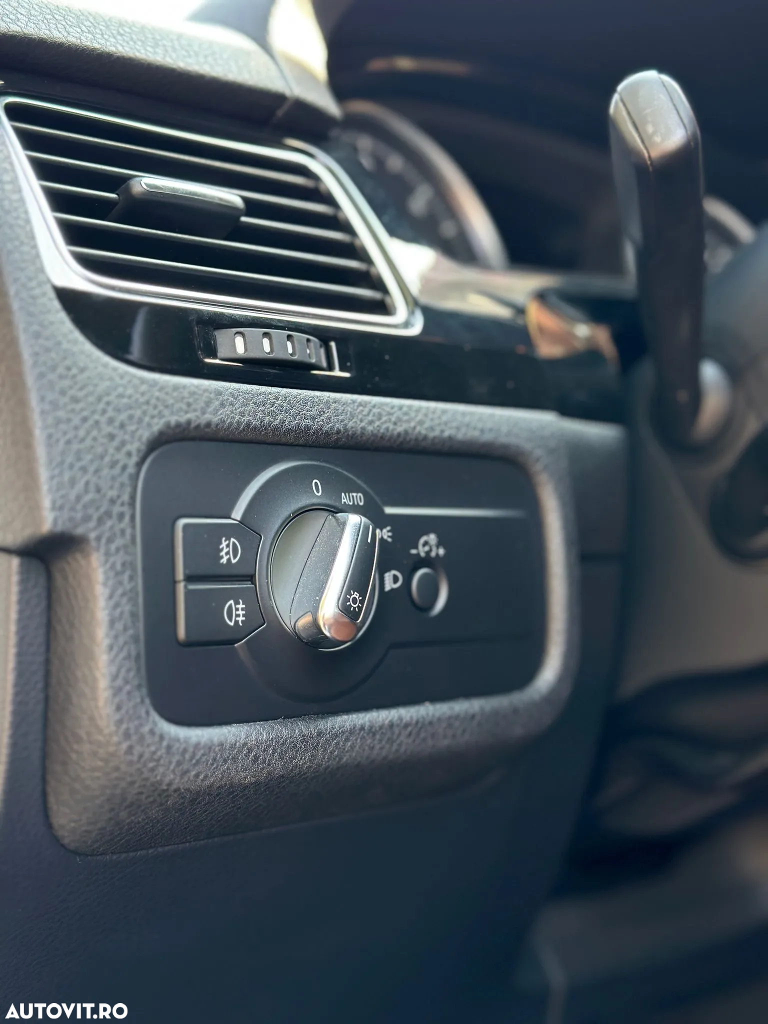 Volkswagen Touareg 3.0 V6 TDI BMT - 24