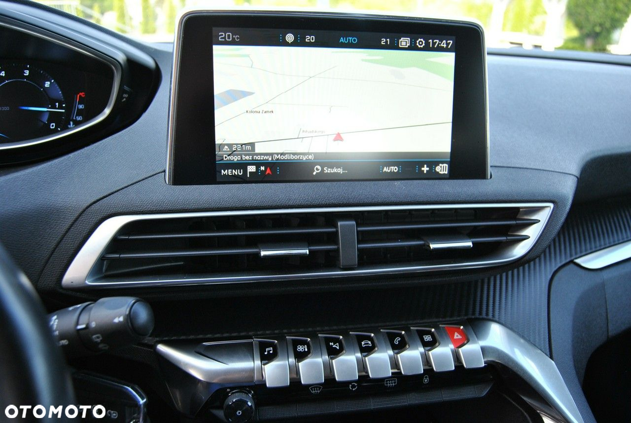 Peugeot 3008 - 11