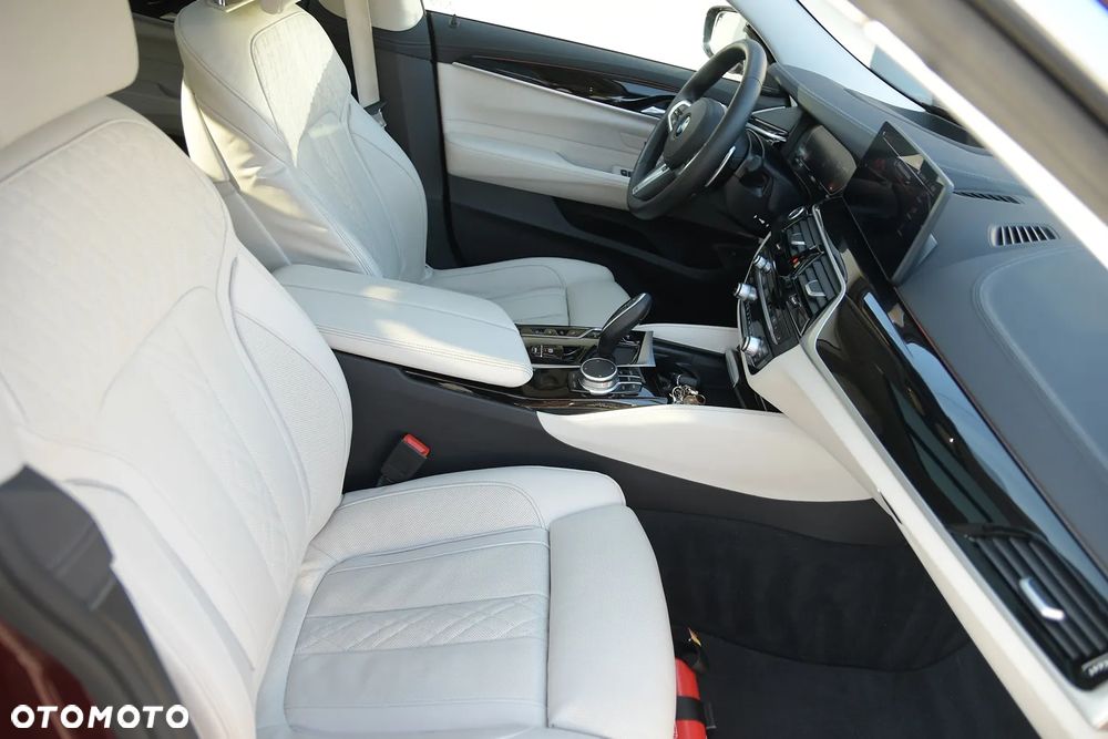 BMW 6GT 640i Sport Line sport - 18