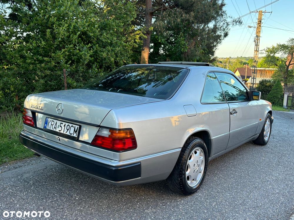 Mercedes-Benz W124 (1984-1993) - 4