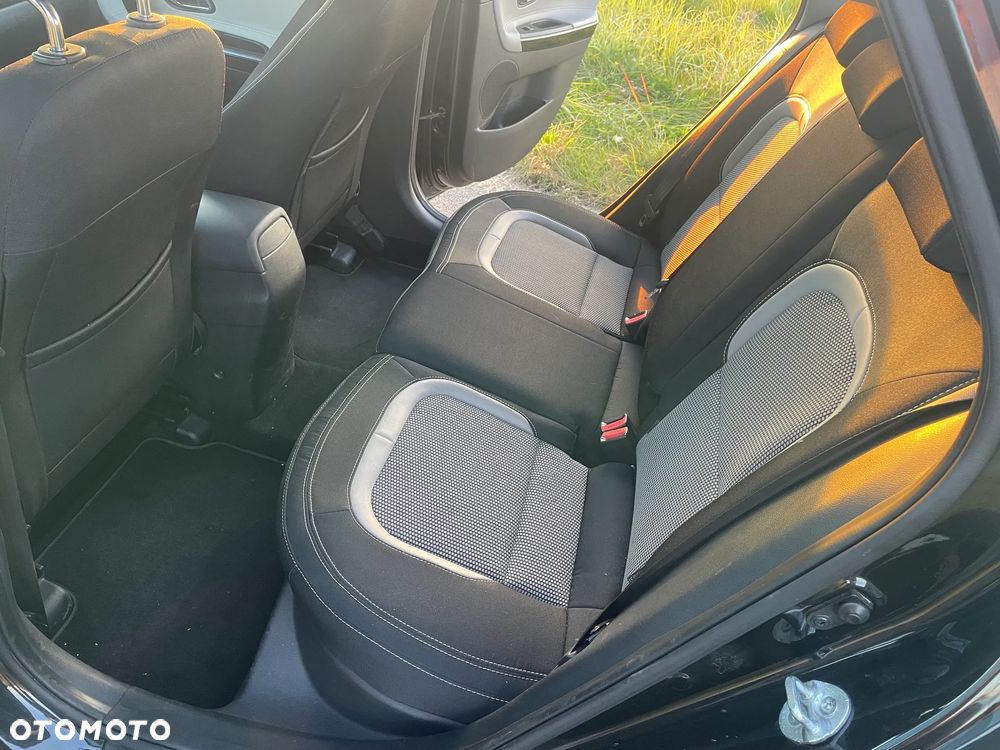 Kia Ceed 1.6 CRDi 128 ISG Dream-Team Edition - 17