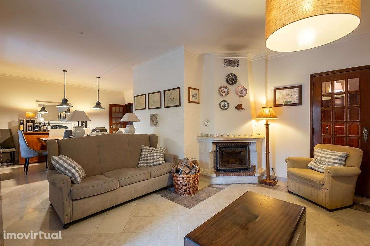 Apartamento T5 para venda - Grande imagem: 2/37