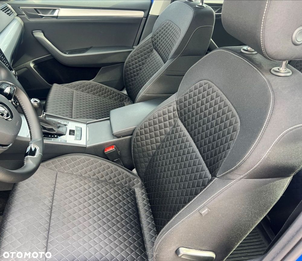 Skoda Superb 2.0 TDI SCR Ambition DSG - 10