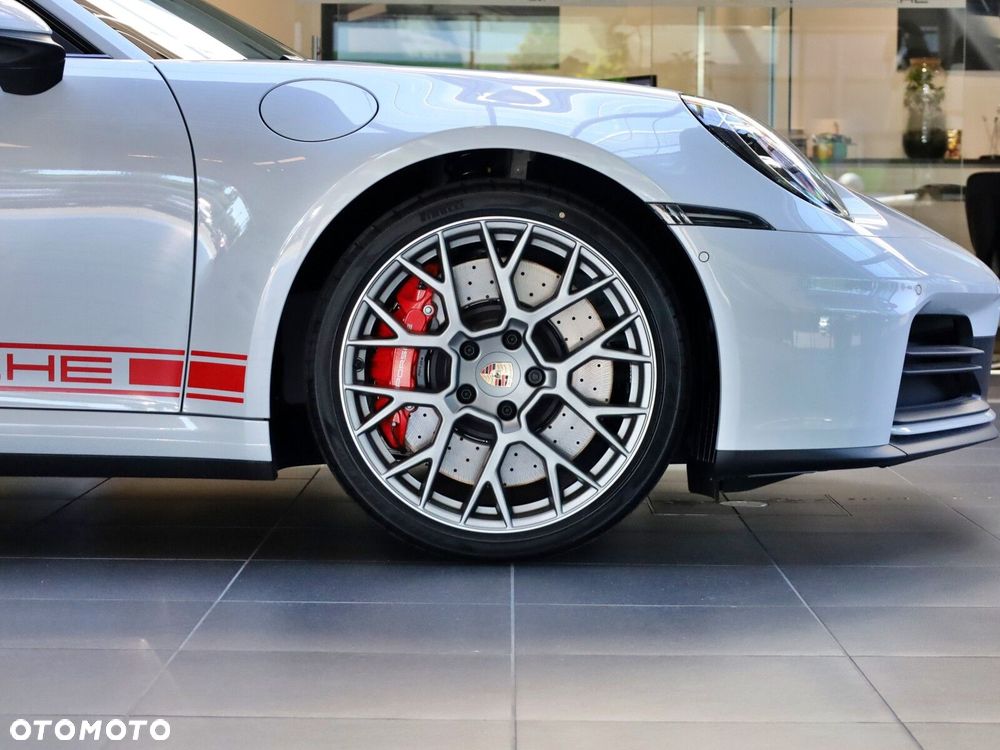 Porsche 911 - 9