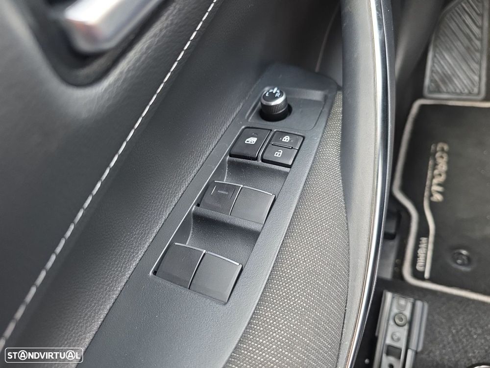 Toyota Corolla 1.8 Hybrid Comfort - 21