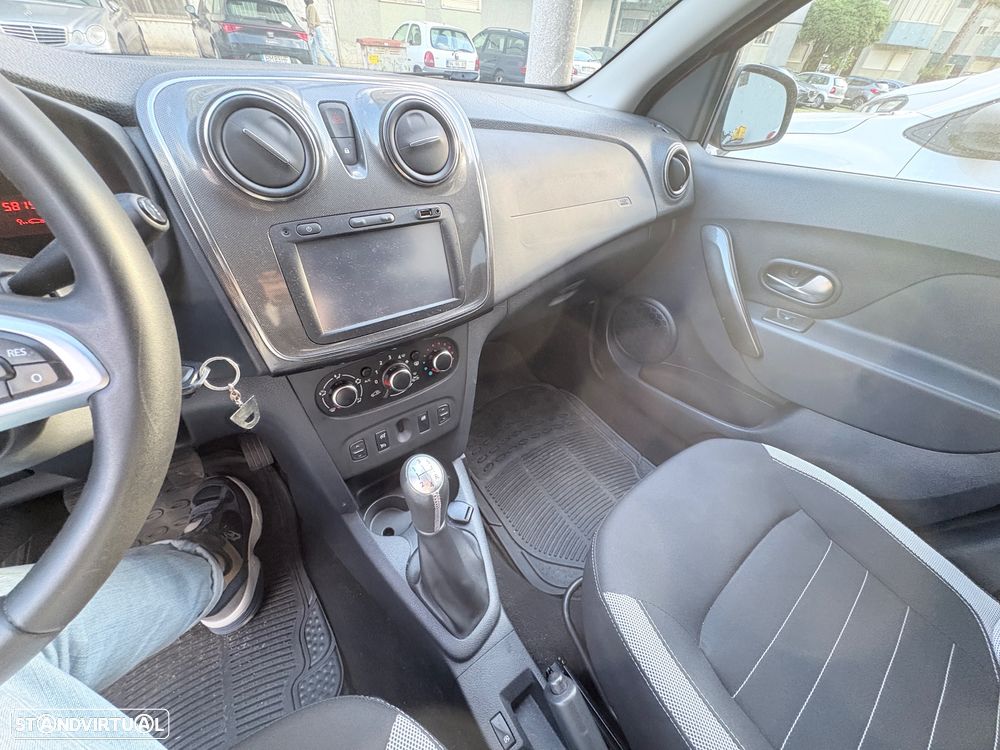 Dacia Sandero 0.9 TCe Stepway - 10