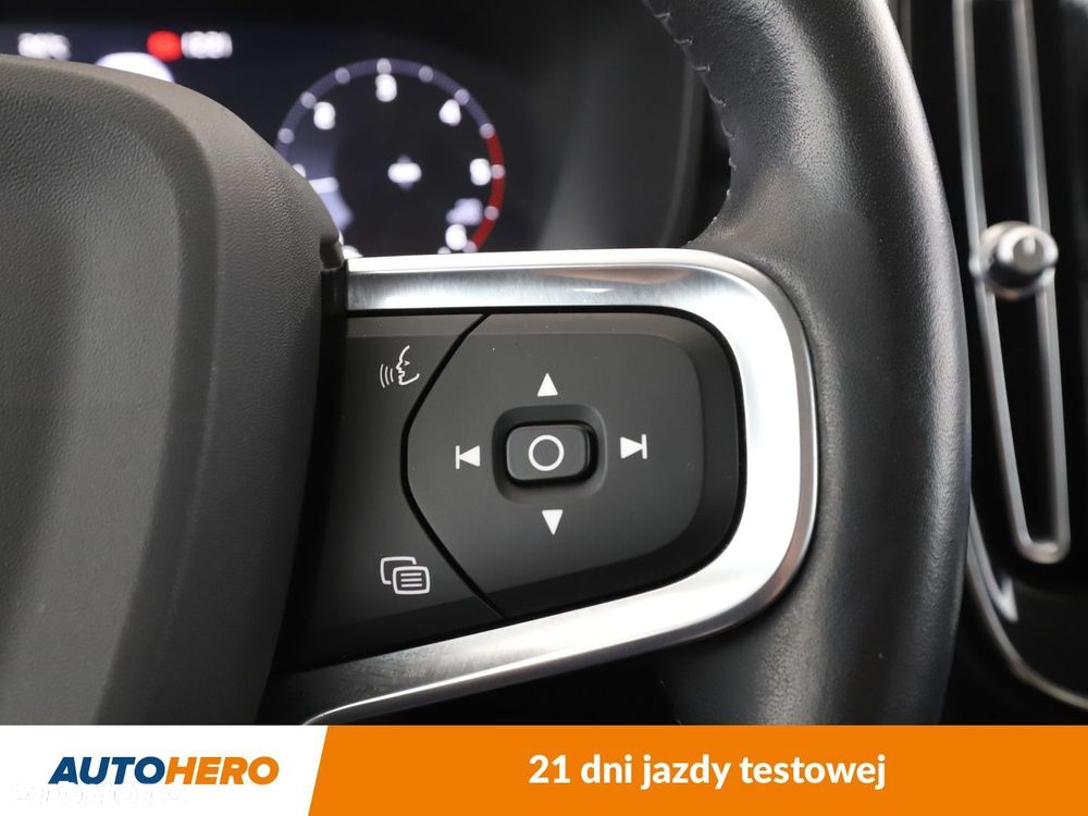 Volvo XC 40 D3 Momentum - 28