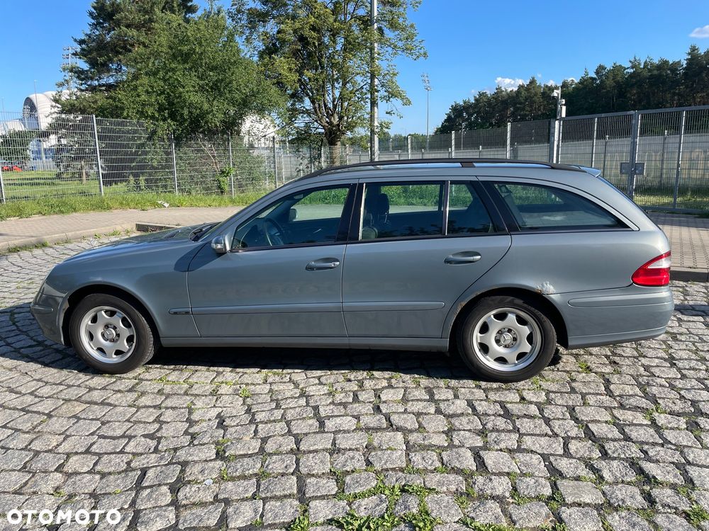 Mercedes-Benz Klasa E 280 CDI T Classic - 9