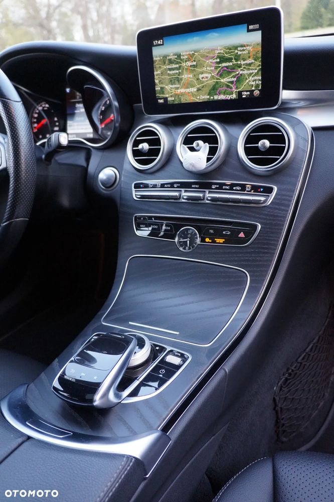 Mercedes-Benz Klasa C 300 T 9G-TRONIC AMG Line - 9