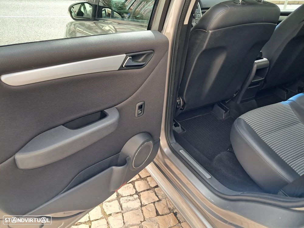 Mercedes-Benz B 150 - 38