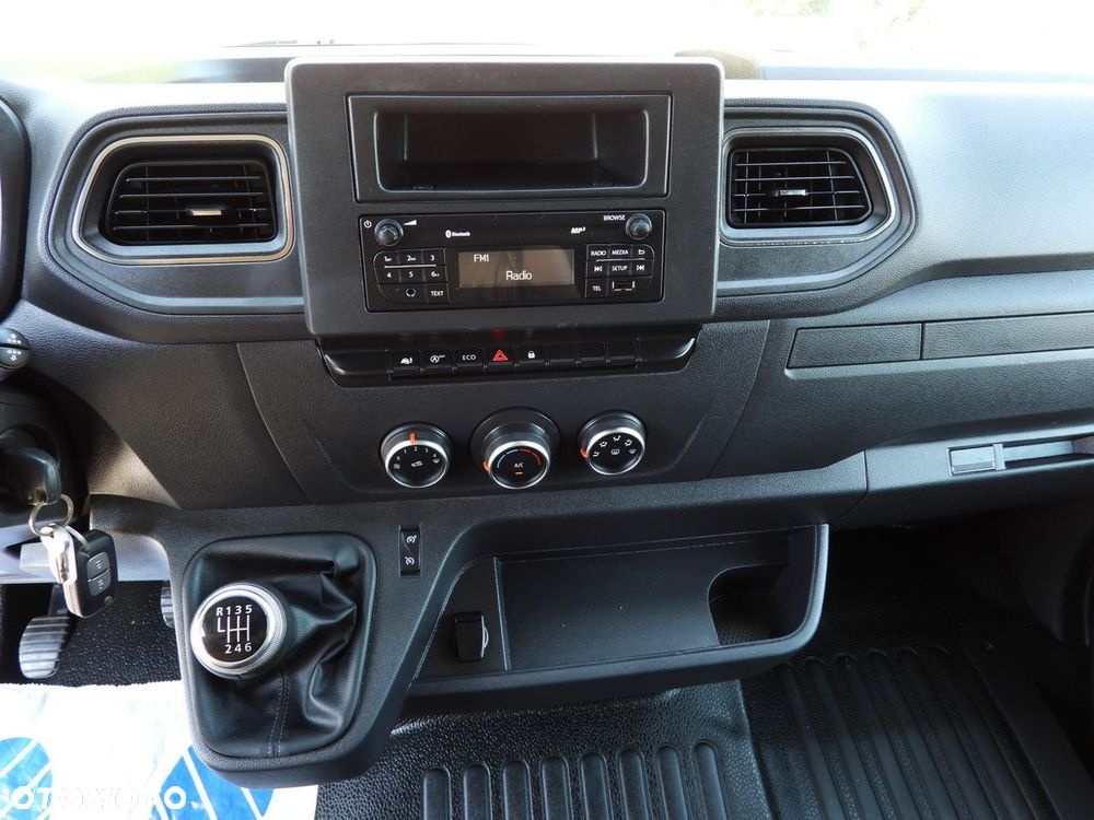 Renault MASTER  PLANDEKA 10 PALET WEBASTO TEMPOMAT LEDY PNEUMATYKA KLIMATYZACJA  165KM - 35