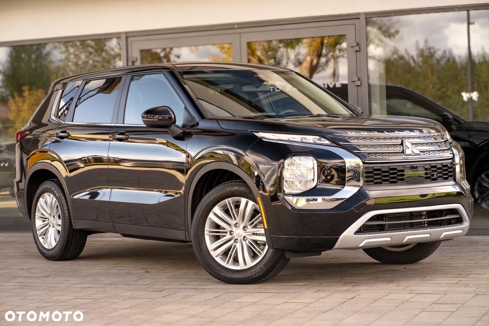 Mitsubishi Outlander - 10