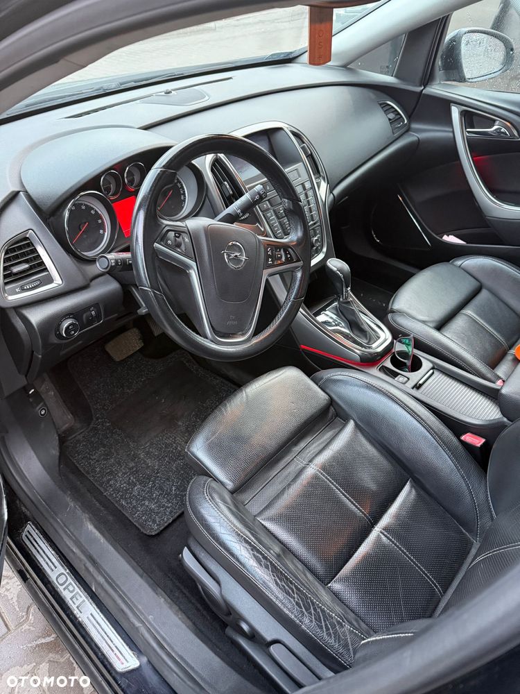 Opel Astra 1.6 T Cosmo - 5