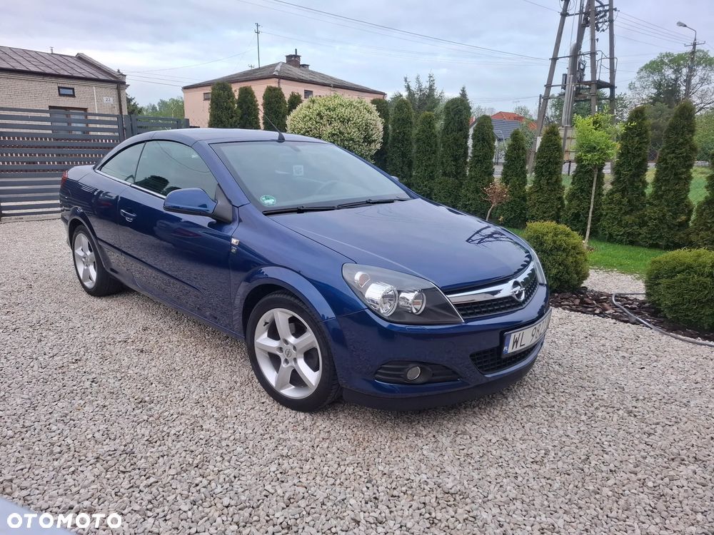 Opel Astra 1.8 Edition 111 Jahre - 10