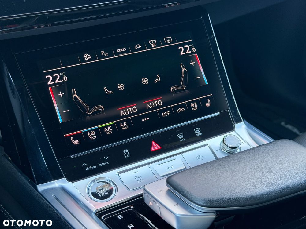 Audi e-tron 55 Quattro S Line - 25