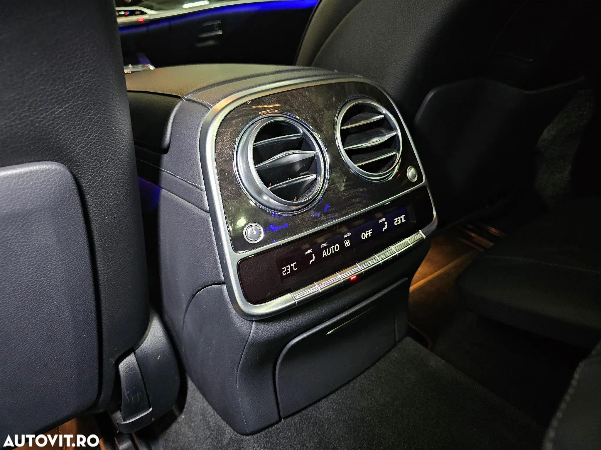 Mercedes-Benz S 560 L 4Matic 9G-TRONIC - 21