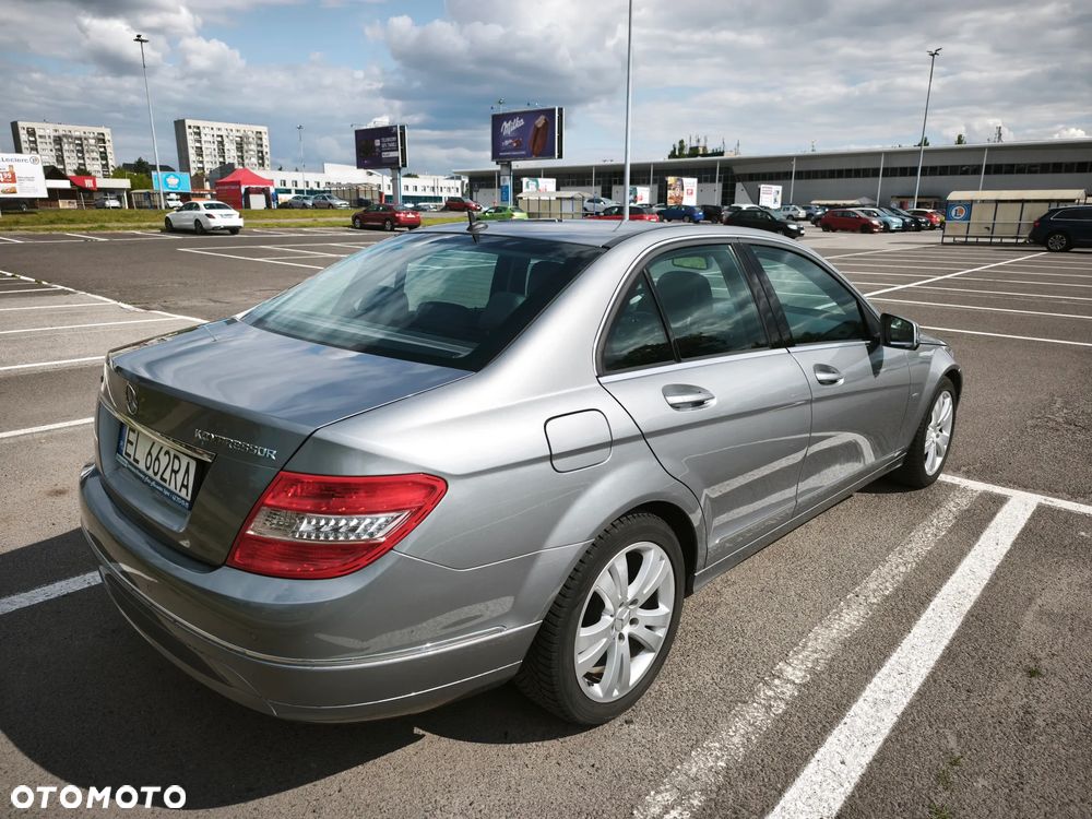 Mercedes-Benz Klasa C 180 K BlueEff Avantgarde - 3