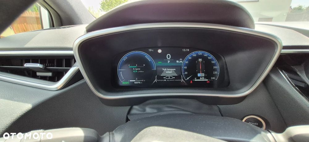 Toyota Corolla 1.8 Hybrid Comfort - 17