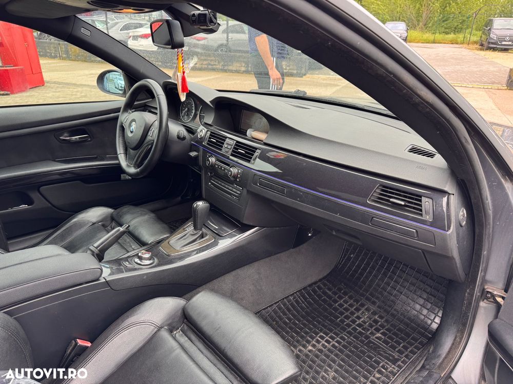BMW Seria 3 320d Aut. - 9