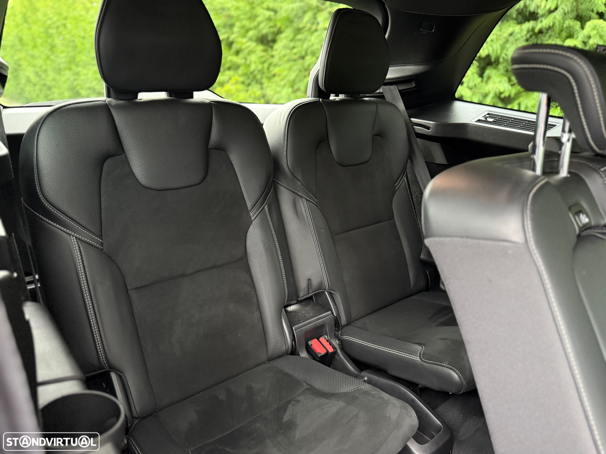 Volvo XC 90 2.0 B5 R-Design AWD - 26