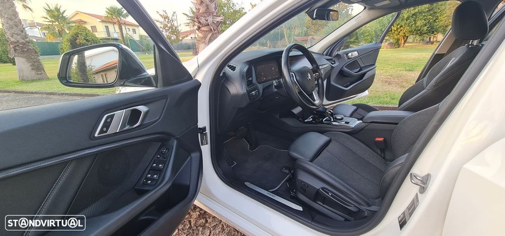 BMW 118 d Aut. Sport Line - 42