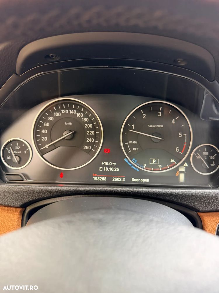 BMW Seria 3 318d Touring Aut. Luxury Line - 11