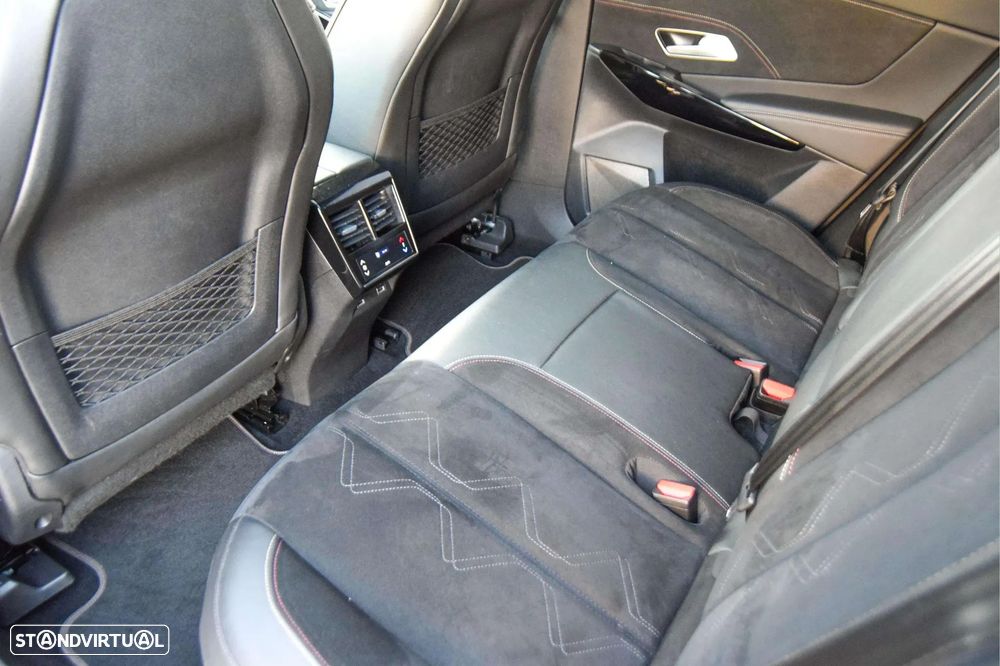 DS DS7 Crossback E-Tense Performance Line+ EAT8 - 17