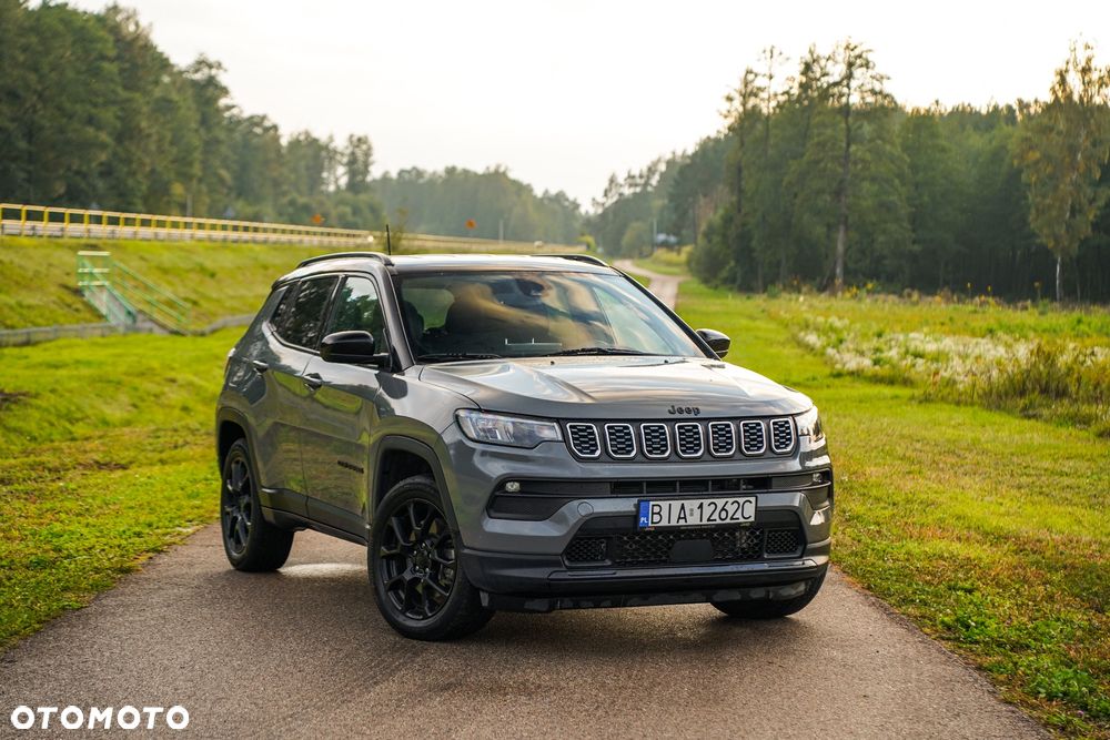 Jeep Compass - 1